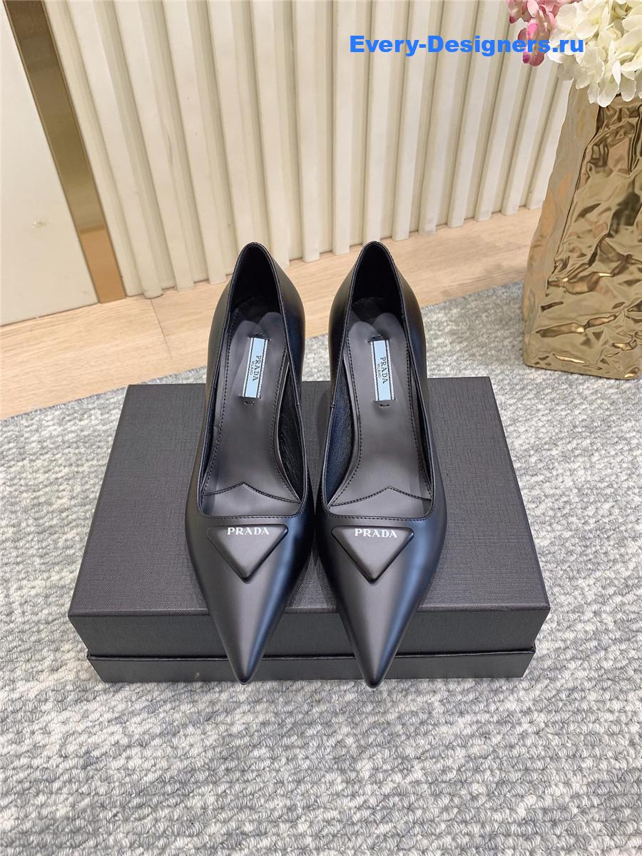 Pra*a black logo-plaque pointed-toe pumps