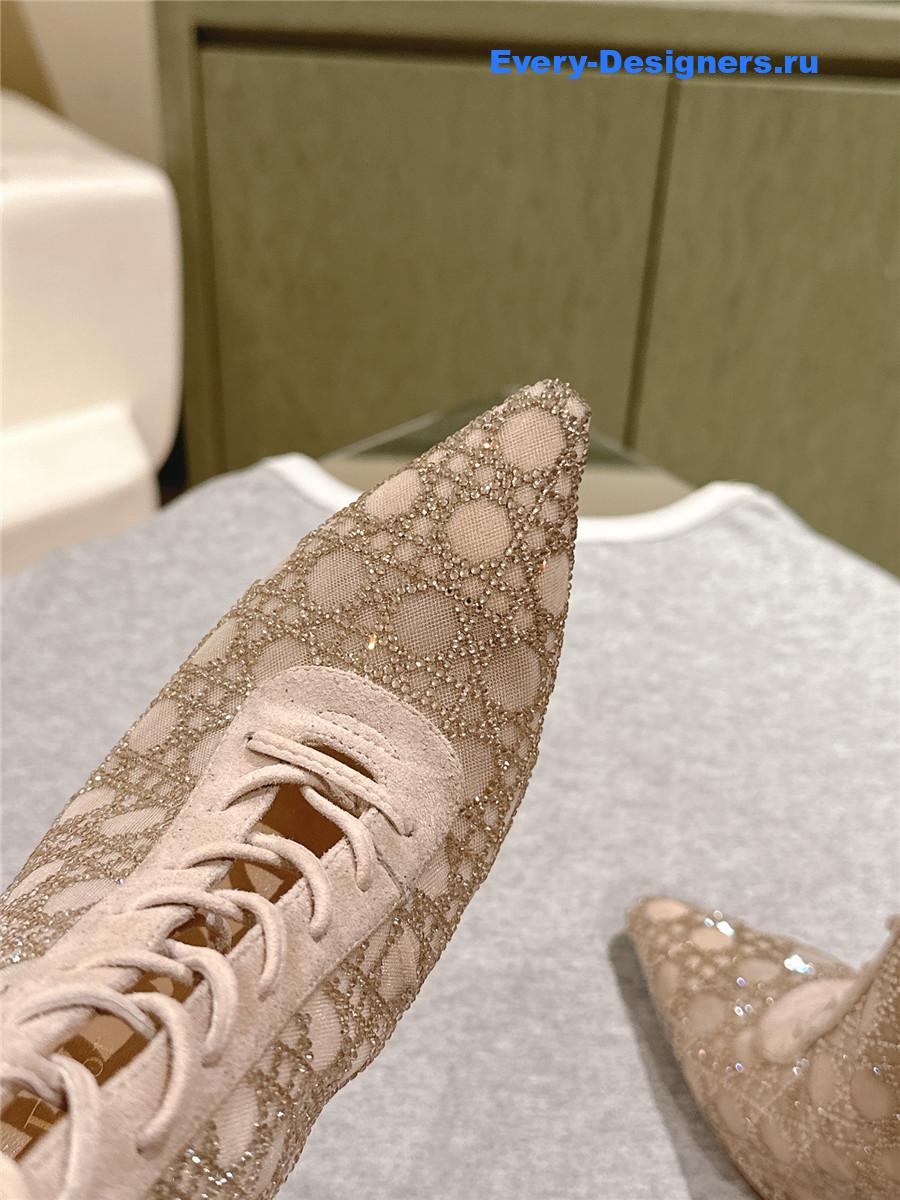 D10r pink capture heeled ankle boot