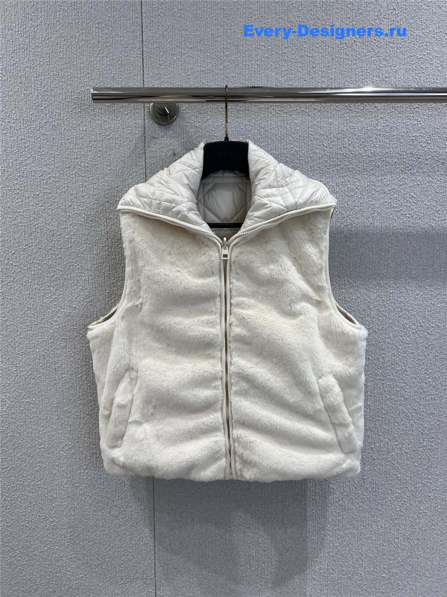 D10r white cd plaid quilted vest