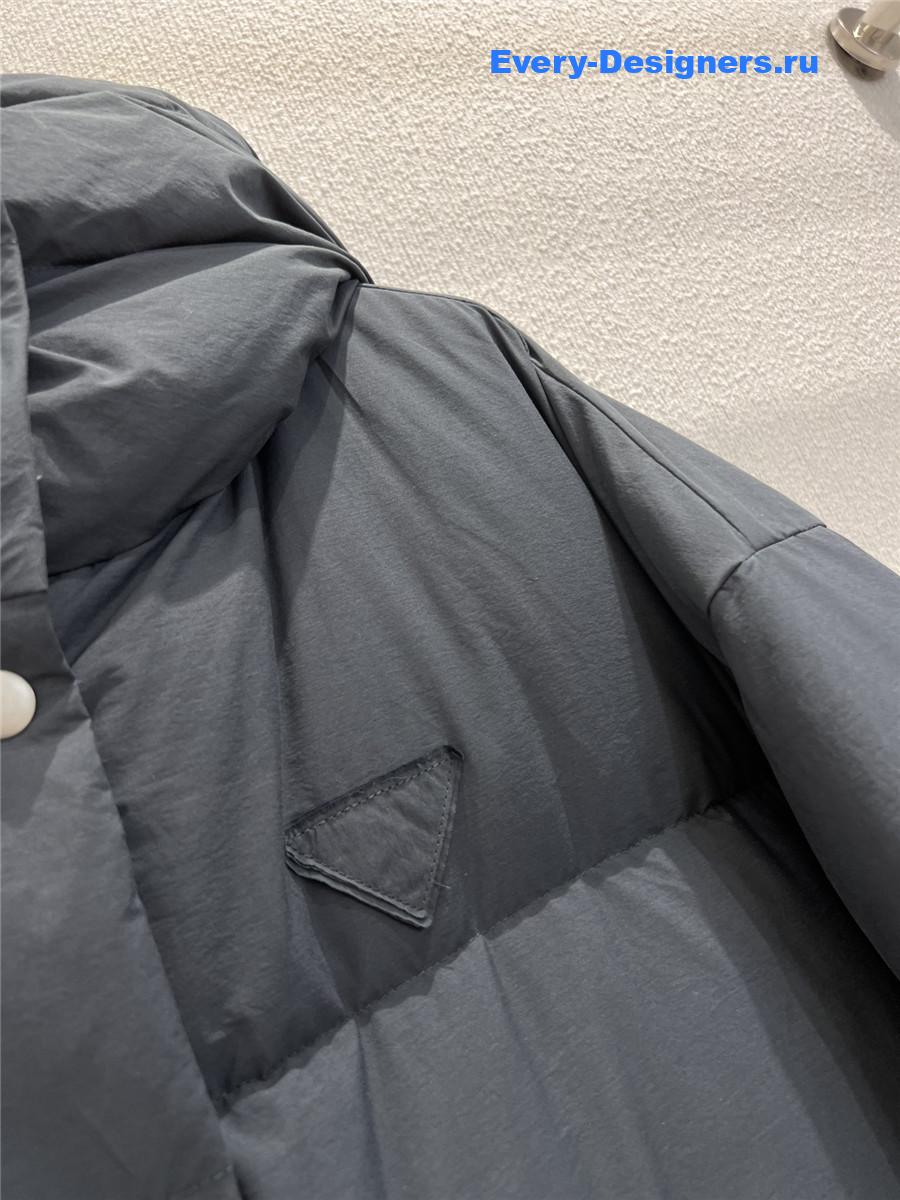 Pra*a navy soft canvas down parka