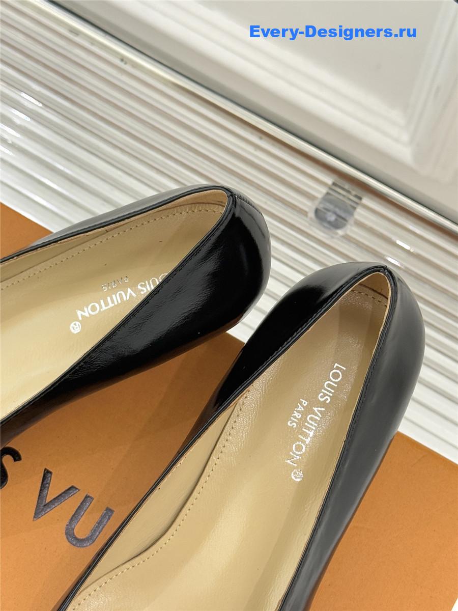 l0vis Vvtt0n black patent leather heel pumps