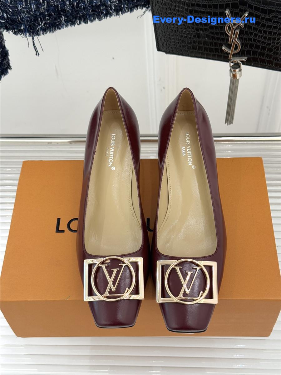 l0vis Vvtt0n burgundy patent leather heel pumps