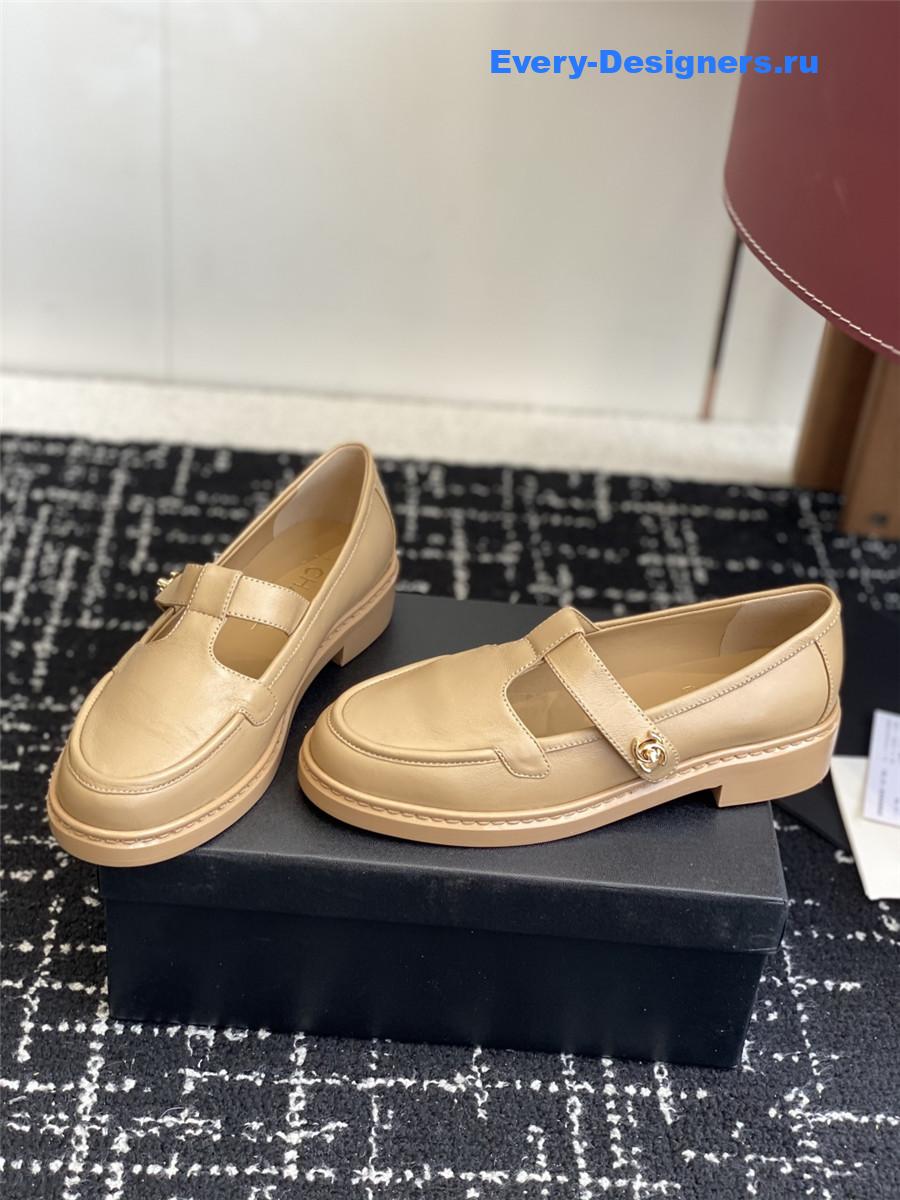 Ch**el beige calfskin moccasins