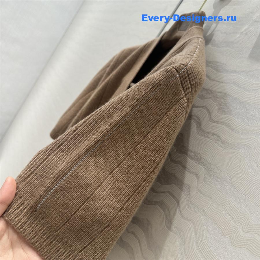 L0r0 P1ana camel cashmere skirt suit