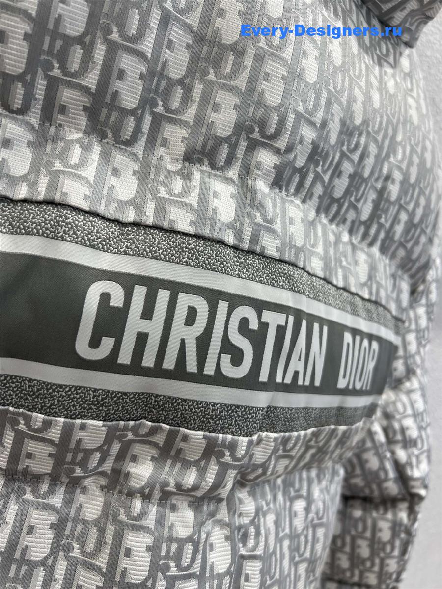 D10r grey oblique jacquard down jacket