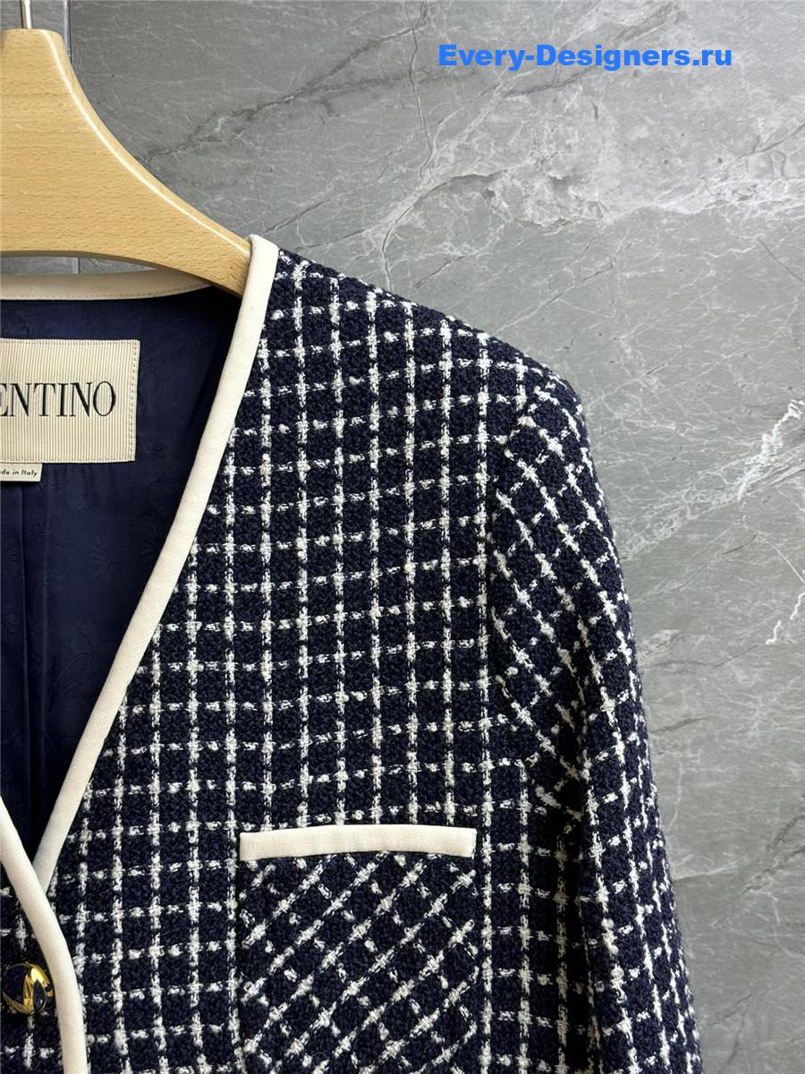 Va1e*ntin0 garavani damier light tweed embroidered jacket