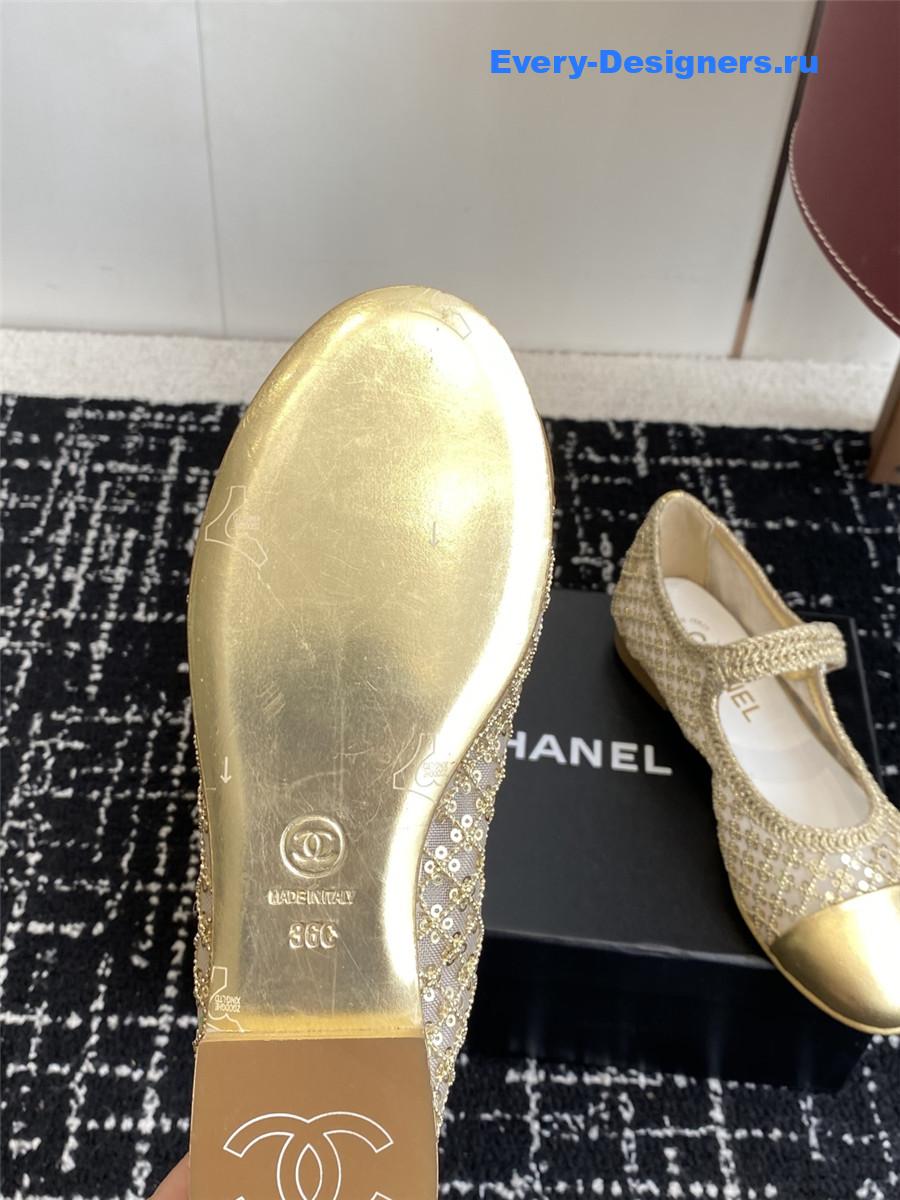 Ch**el gold sequin mary jane flats