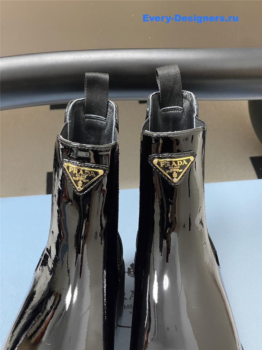 Pra*a black patent oxford chelsea boots