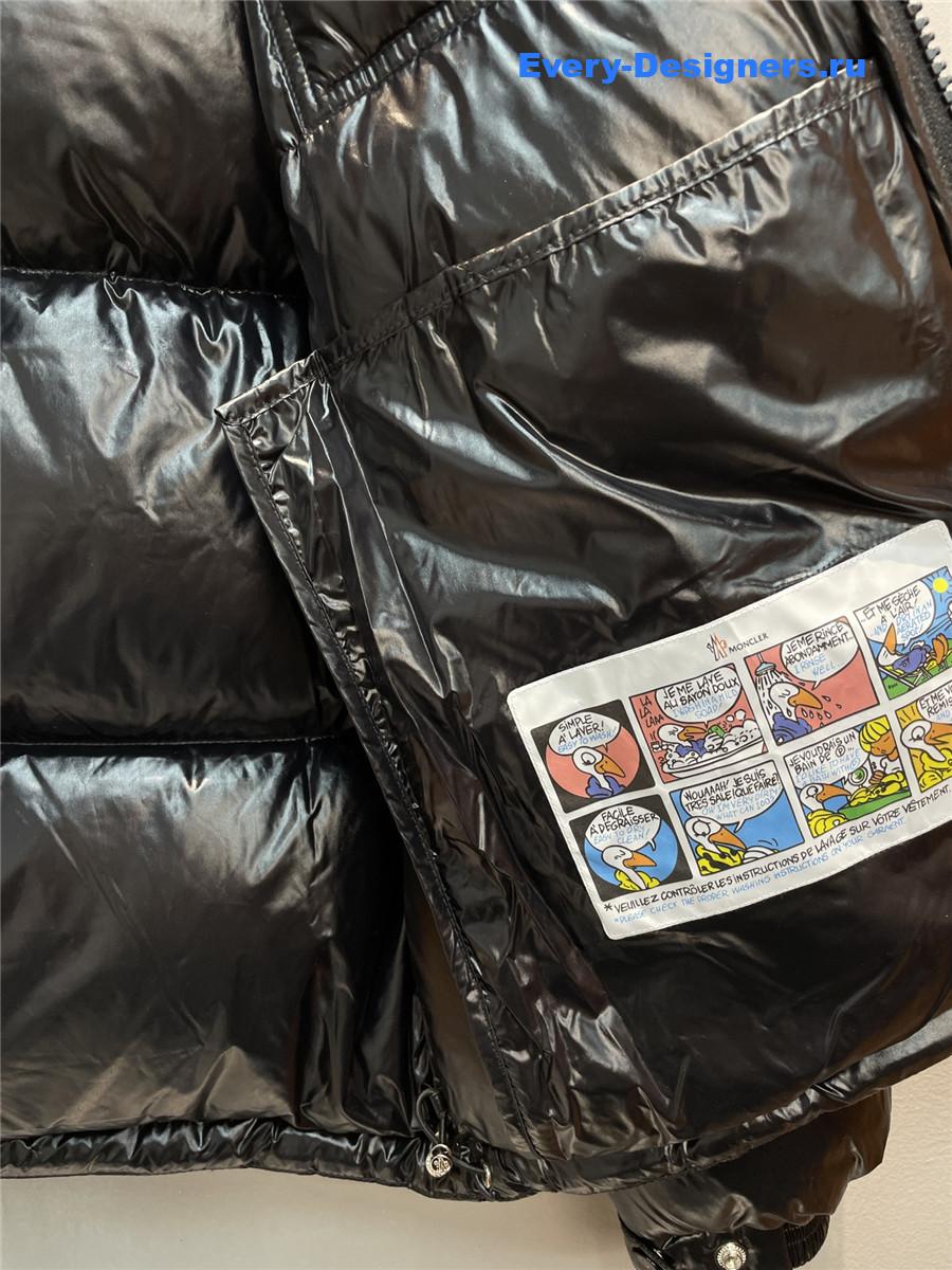 Moncler Black Parana Hooded Short Down Jacket