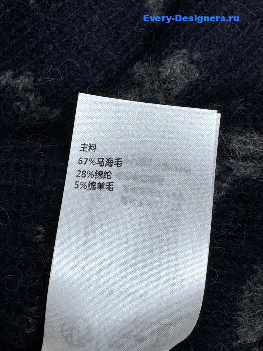 l0vis Vvtt0n gray blue monogram mohair cardigan