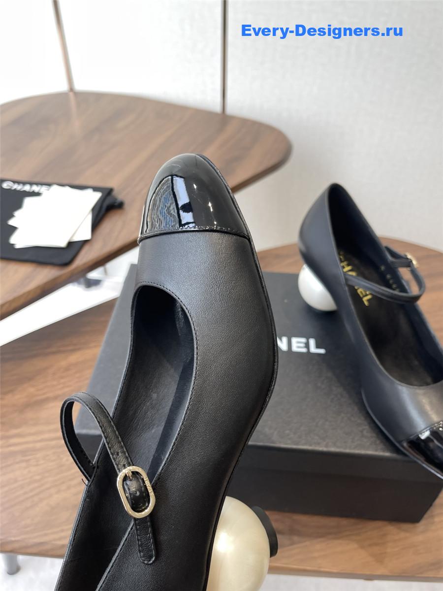 Ch**el black mary jane toe large white pearl sandal