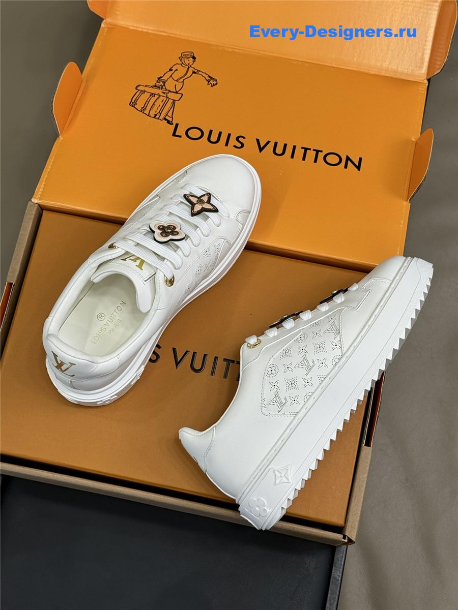 l0vis Vvtt0n white time out engraved sneakers