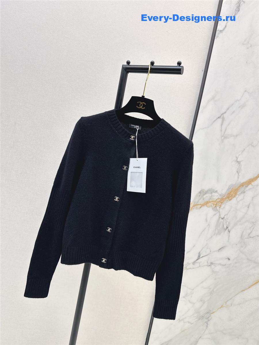 Ch**el logo button black crew neck knit cardigan