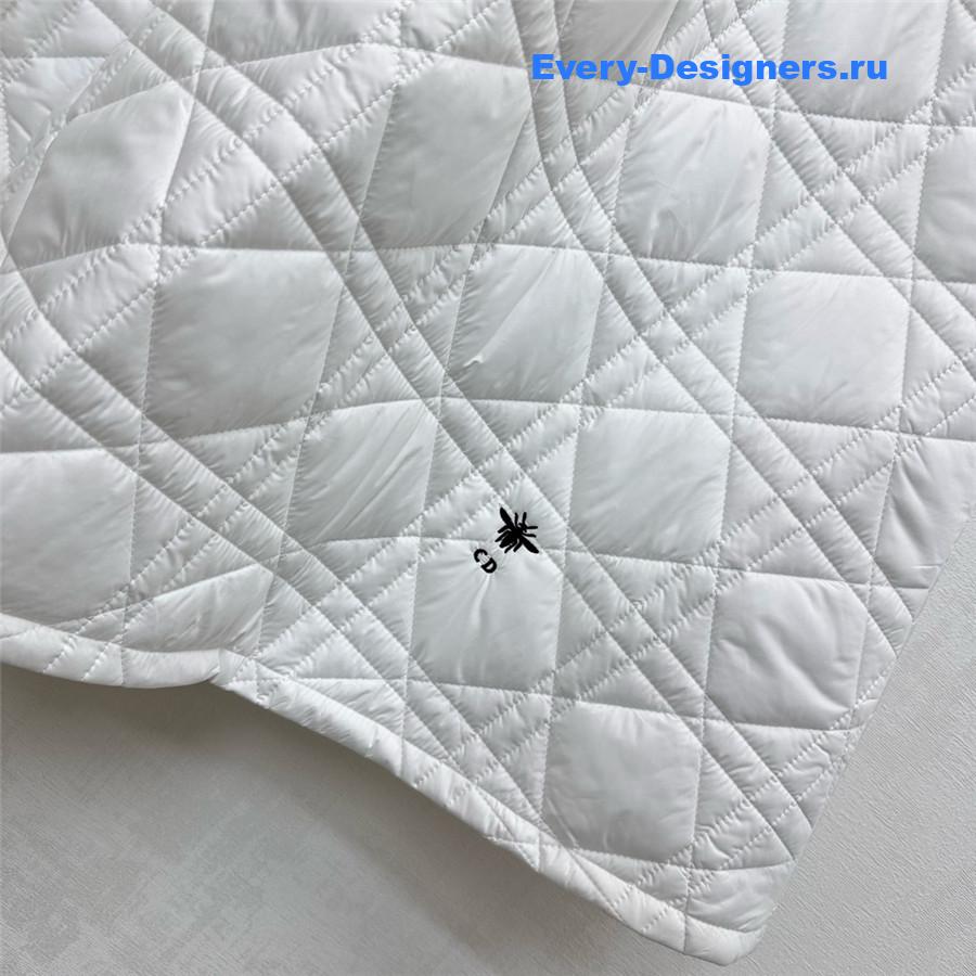 D10r white quilted pocket midi skirt