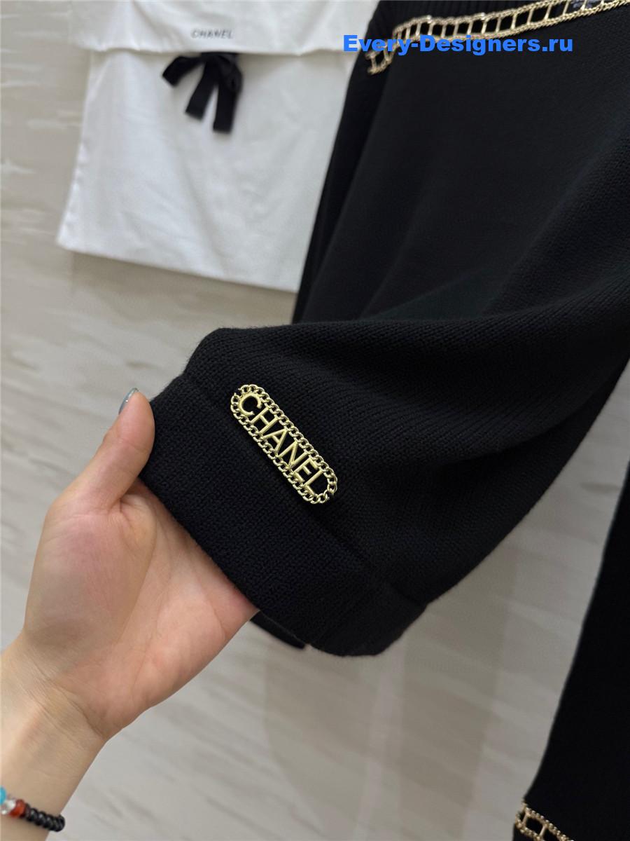 Ch**el cashmere chain camisole sweater