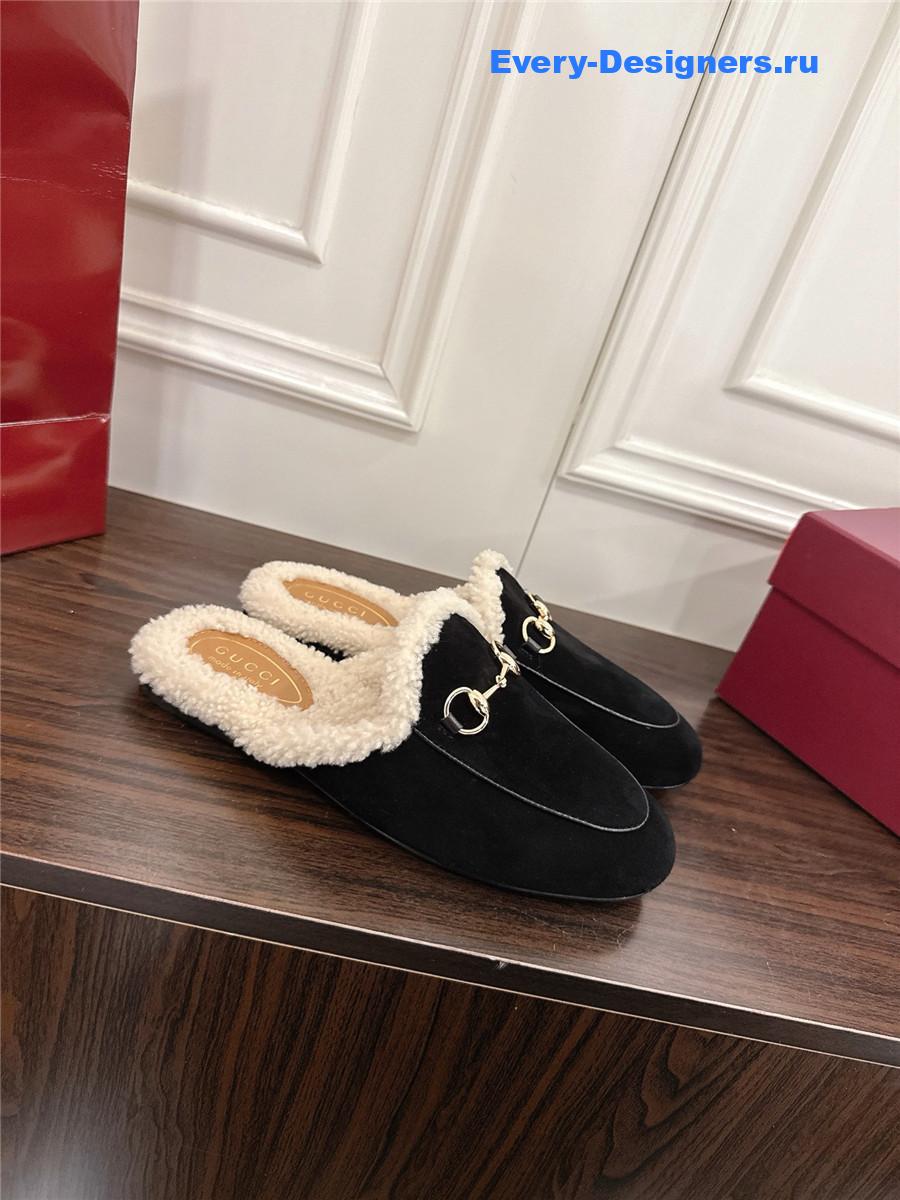 Gvc*1 horsebit wool black mules