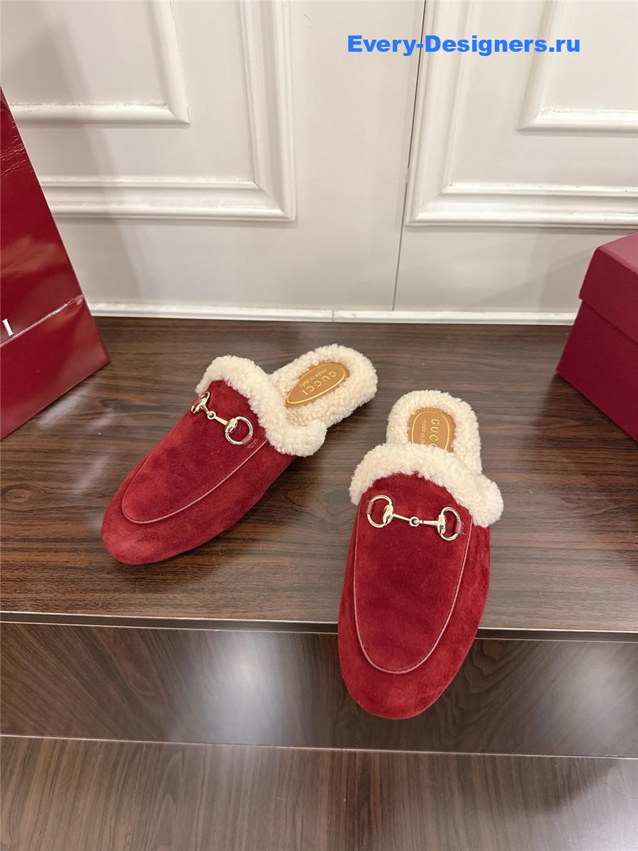 Gvc*1 horsebit wool red mules