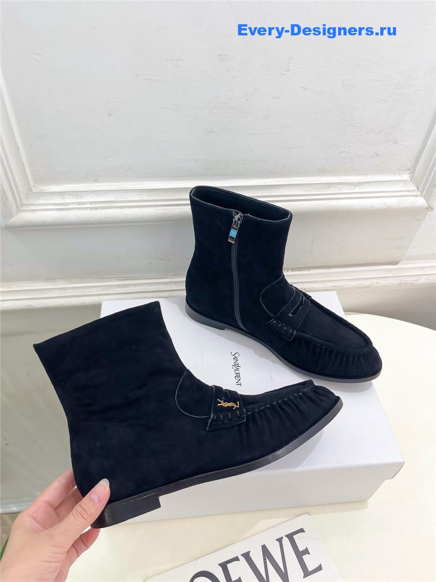 Sa1nt Lau*nt black suede ankle boots