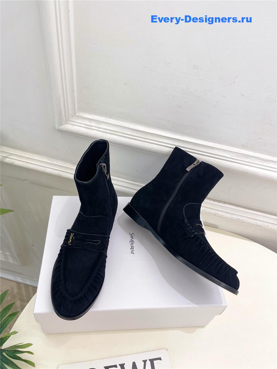 Sa1nt Lau*nt black suede ankle boots