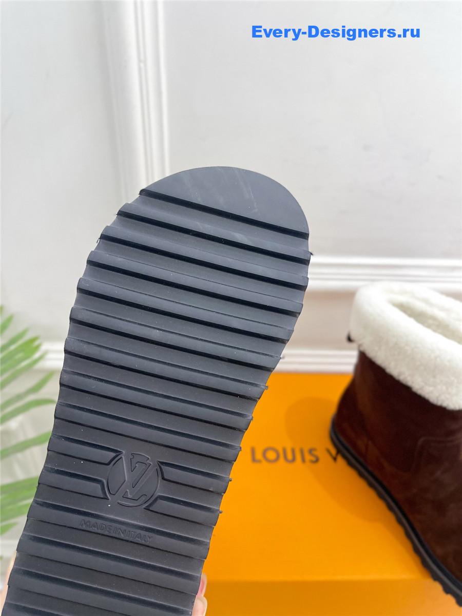 l0vis Vvtt0n dark suede calfskin shearling ankle boot