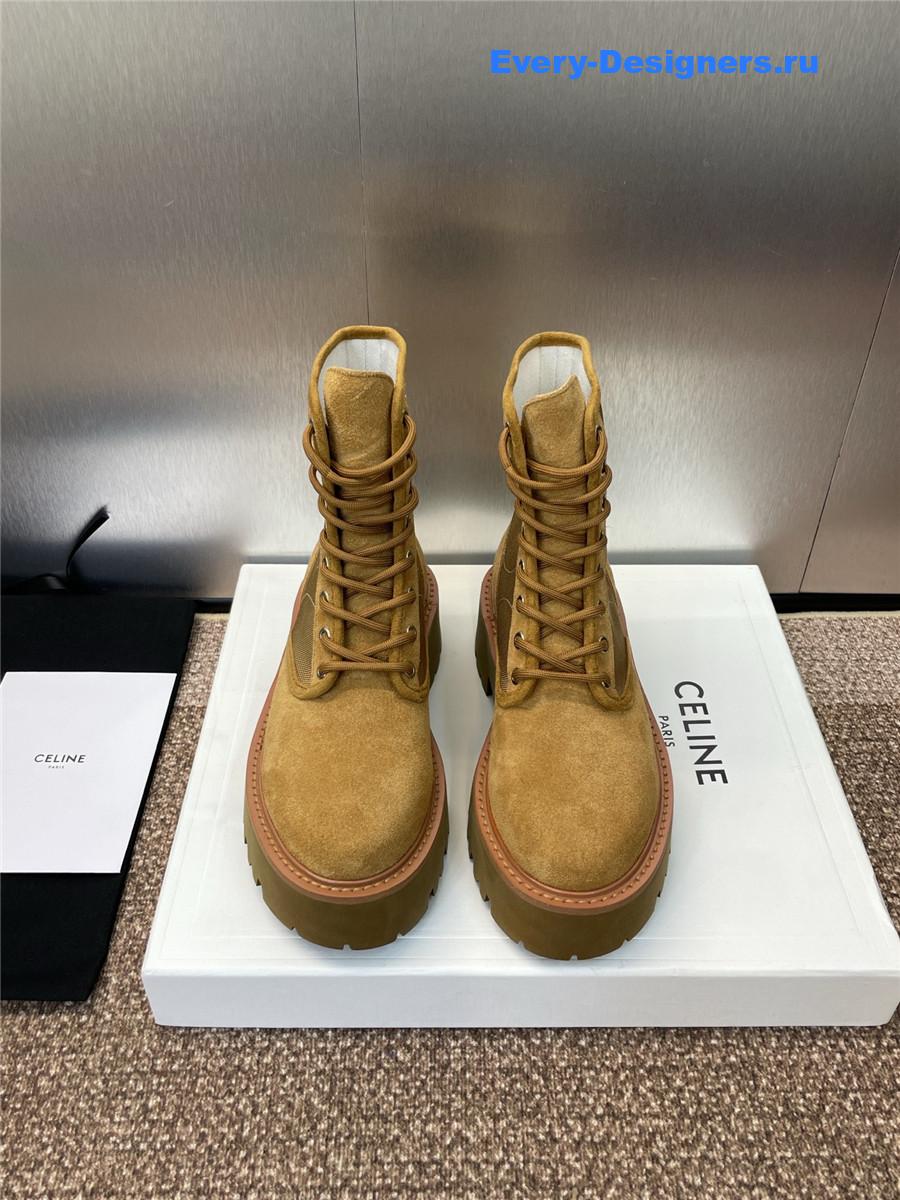 Ce1i*e brown bulky laced up boot