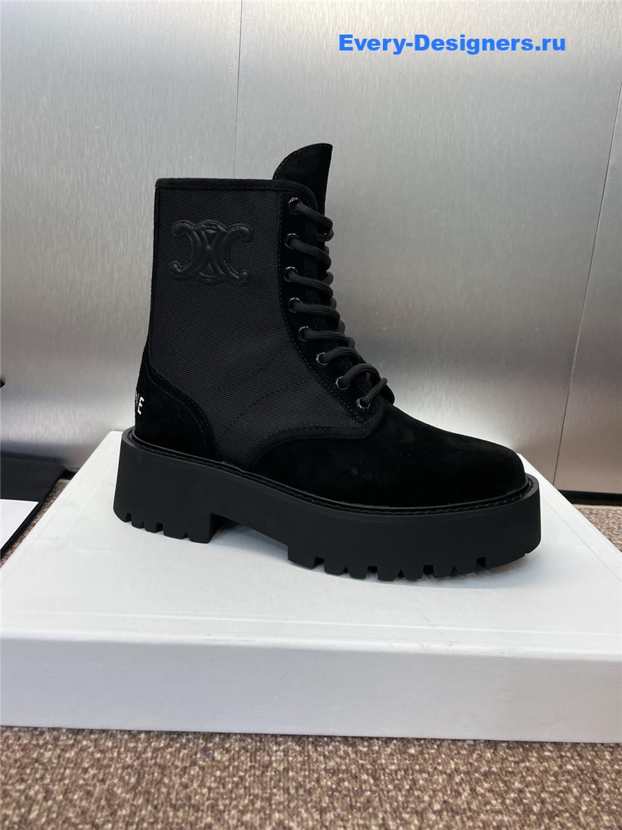 Ce1i*e black bulky laced up boot