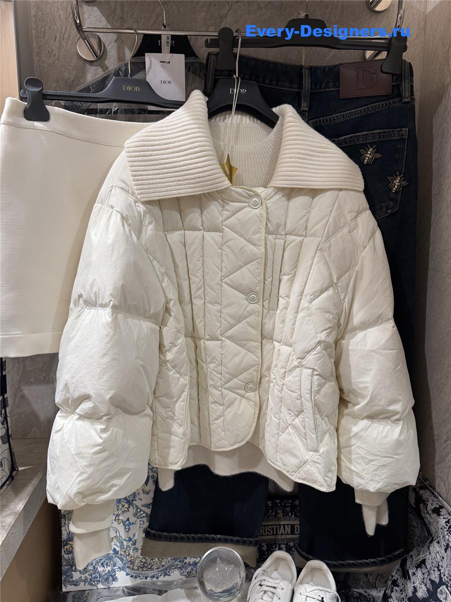 D10r cd white wool collar down jacket