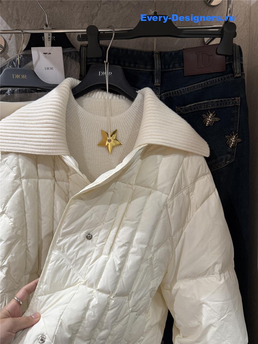 D10r cd white wool collar down jacket