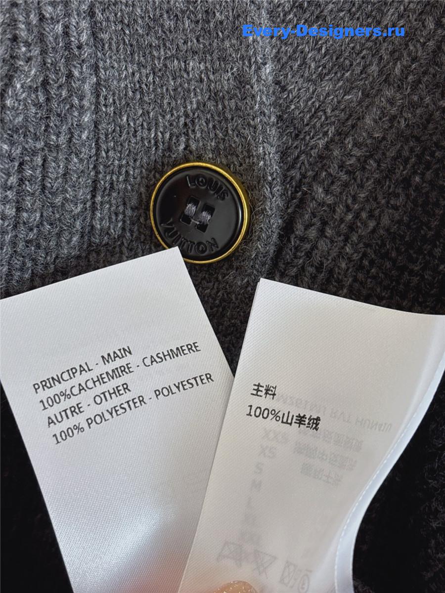 l0vis Vvtt0n grey embroidered signature cashmere cardigan