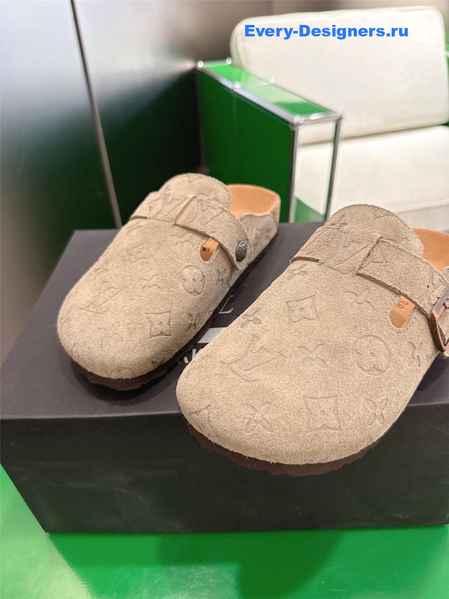 l0vis Vvtt0n lv to-go flat comfort clog