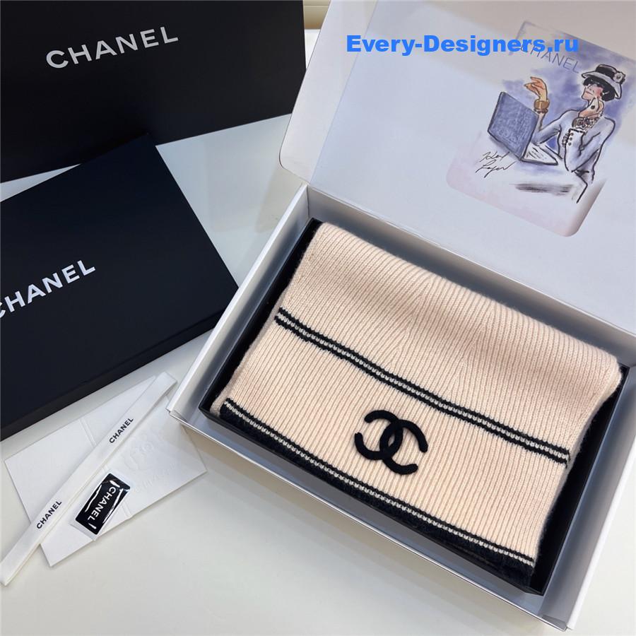 Ch**el beige logo cashmere scarf