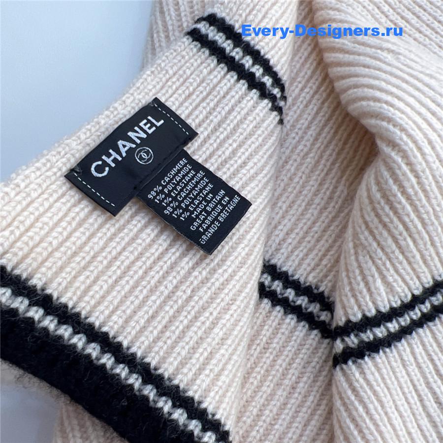 Ch**el beige logo cashmere scarf