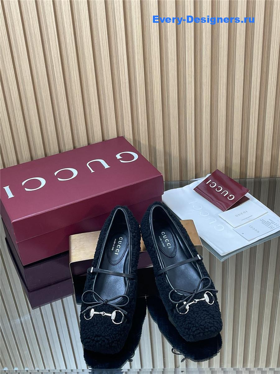 Gvc*1 horsebit black leather-trimmed shearling flats