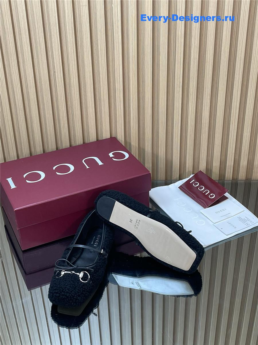 Gvc*1 horsebit black leather-trimmed shearling flats