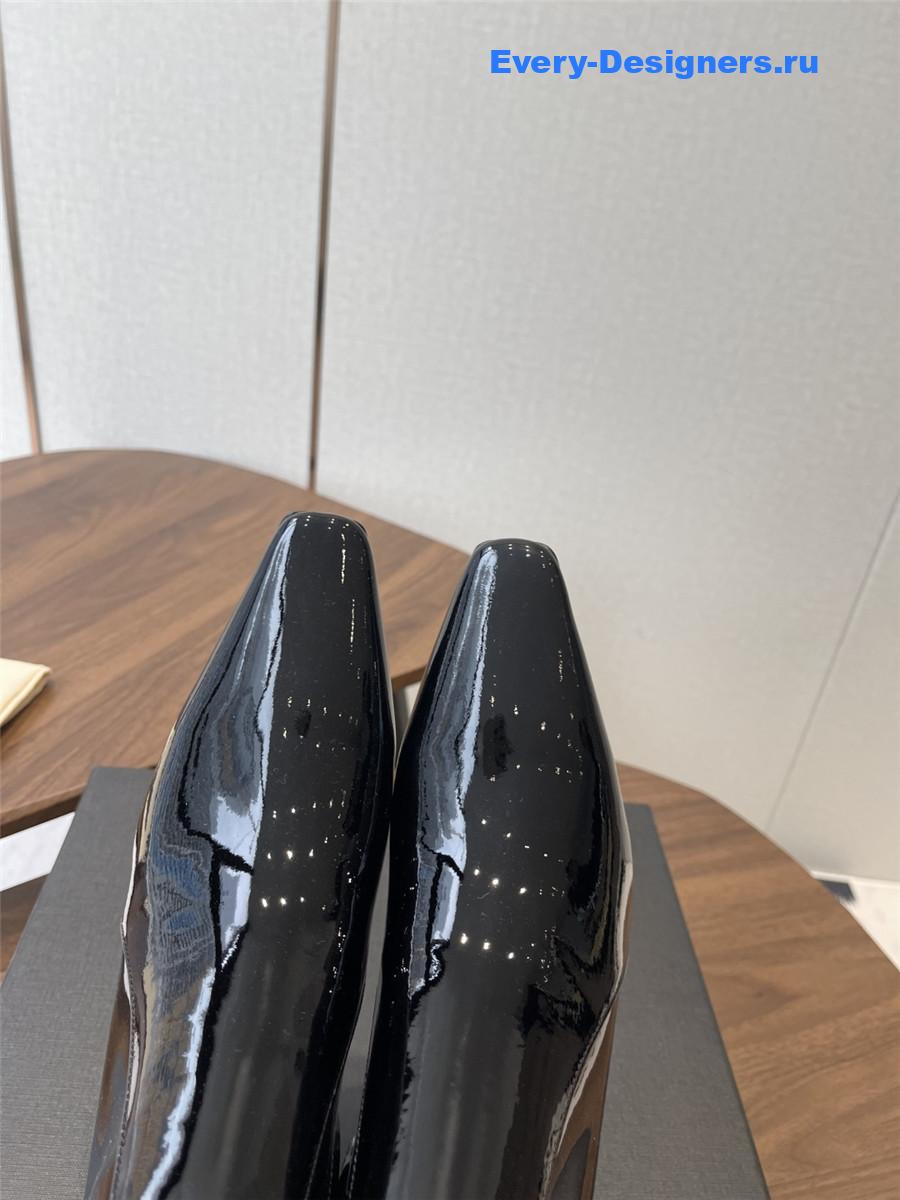 Sa1nt Lau*nt rainer black patent leather boots