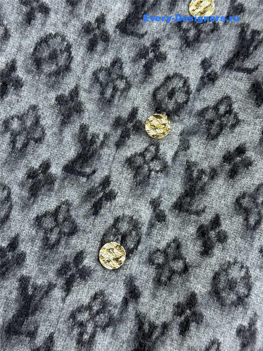 l0vis Vvtt0n grey brushed monogram cardigan