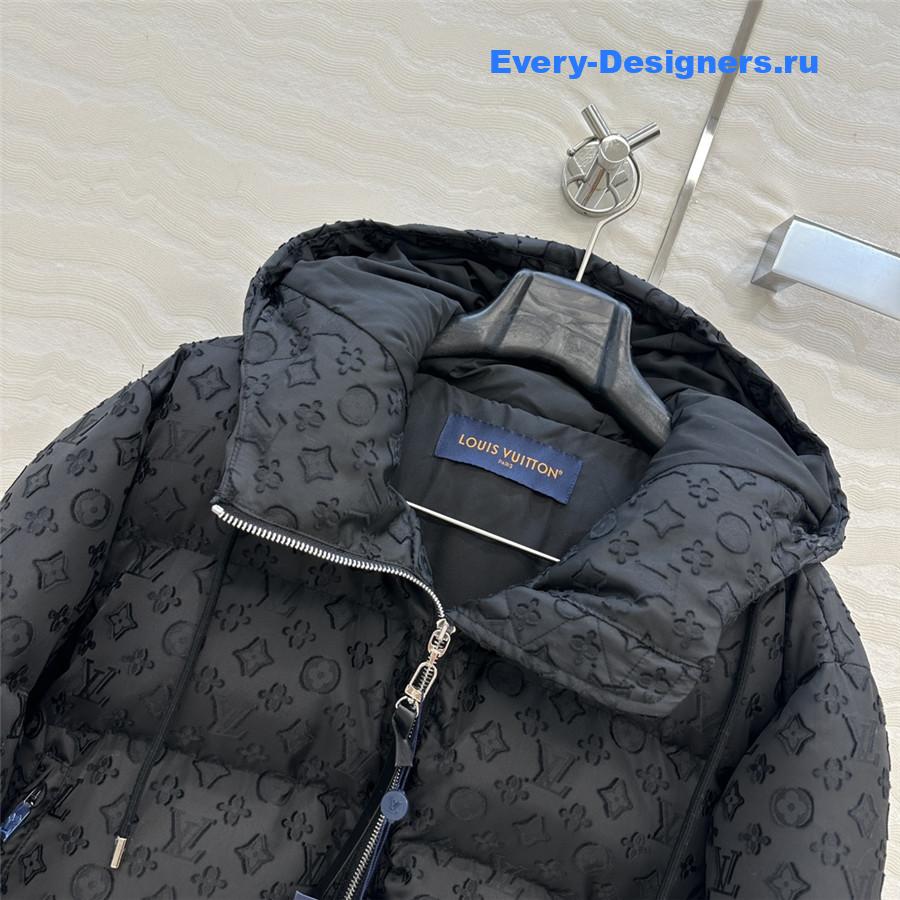 l0vis Vvtt0n monogram ski jacket