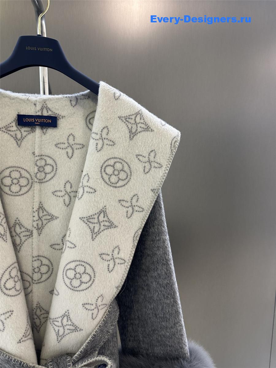 l0vis Vvtt0n grey fox fur hooded wool coat