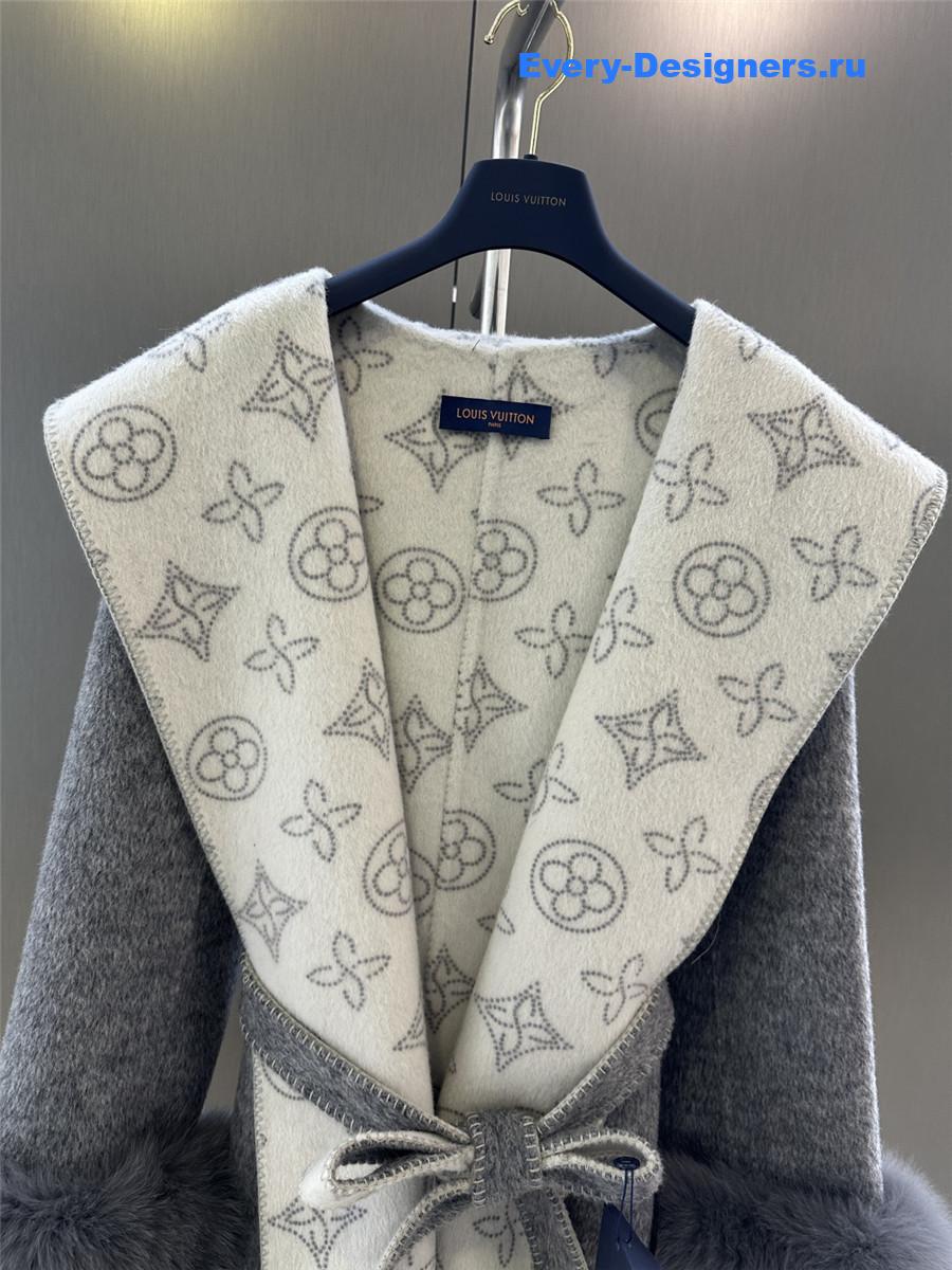 l0vis Vvtt0n grey fox fur hooded wool coat