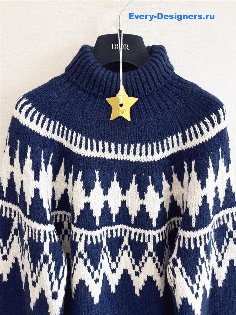 D10ralps navy turtleneck cashmere sweater