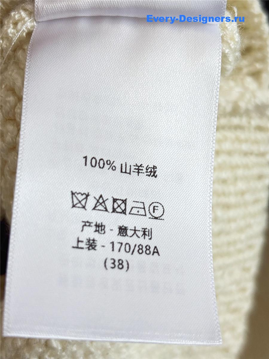 D10ralps beige round neck cashmere sweater