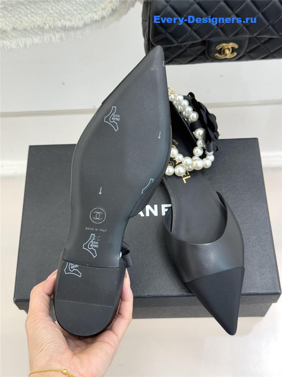 Ch**el pearl camellia pointed-toe flat sandals