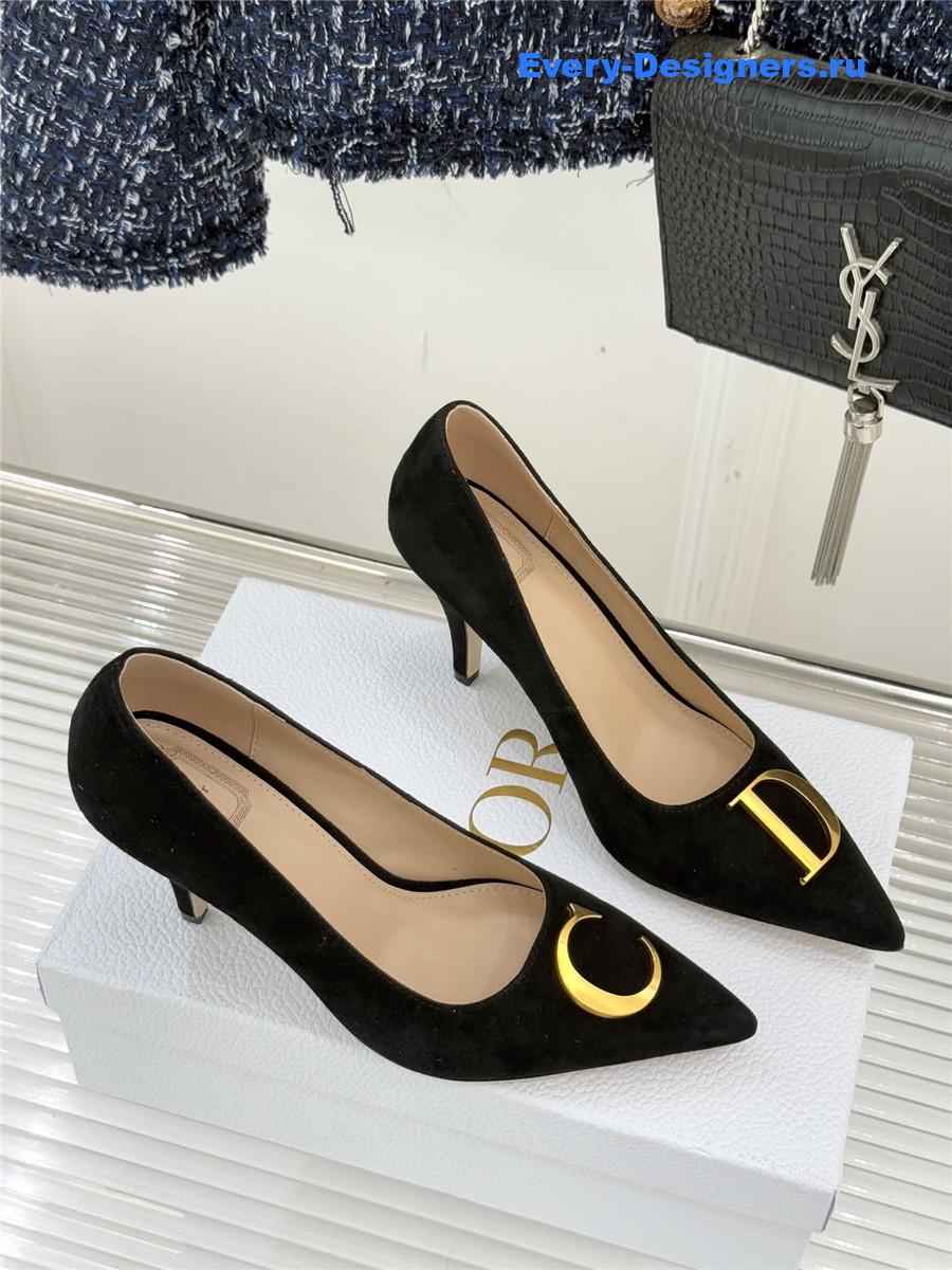 D10r black suede pointed heel pump