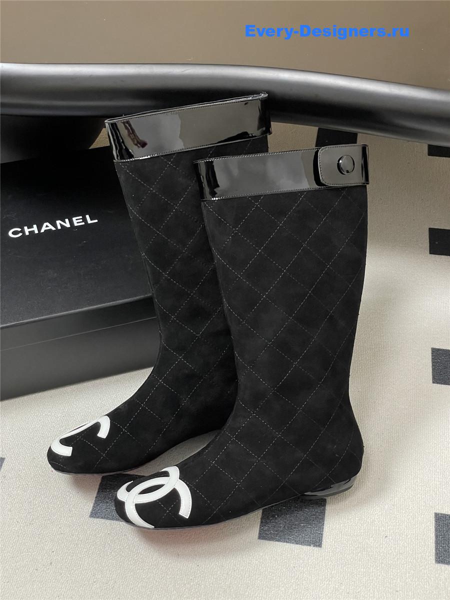 Ch**el black quilted suede boots