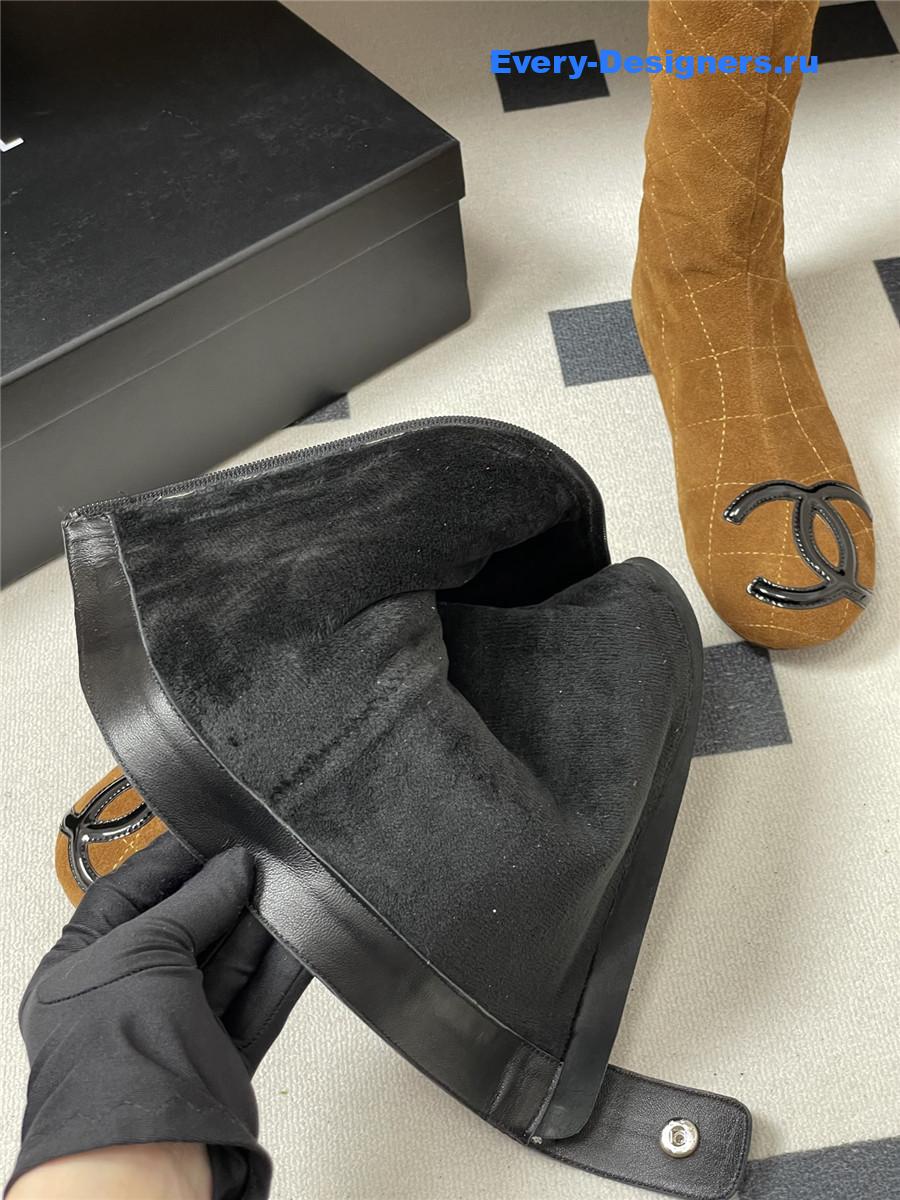 Ch**el camel quilted suede boots