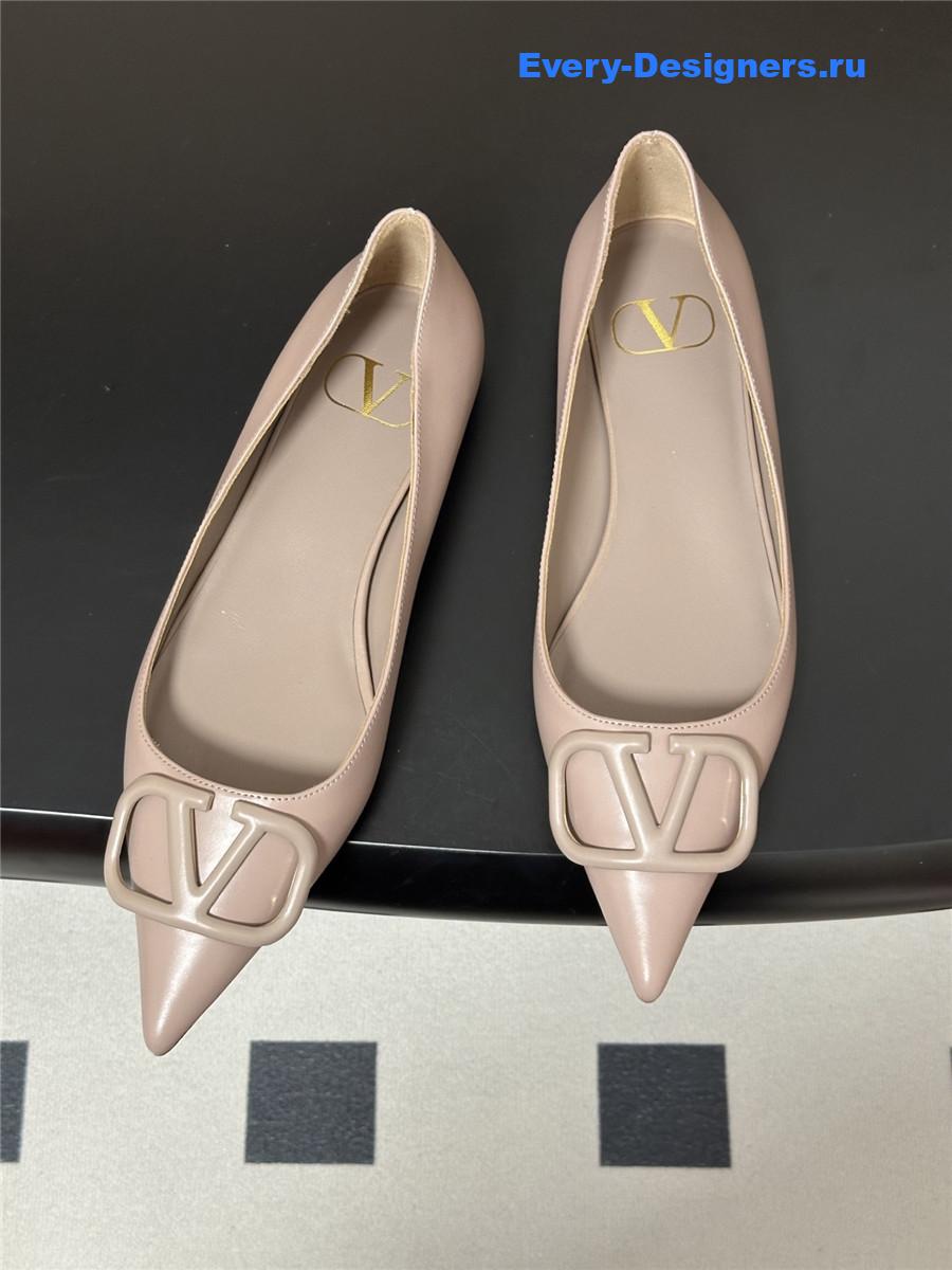 Va1e*ntin0 vlogo pink patent leather ballet flats