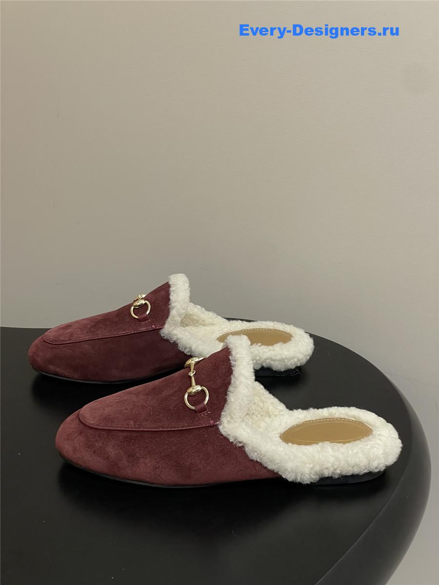 Gvc*1 wool burgundy suede horsebit slippers