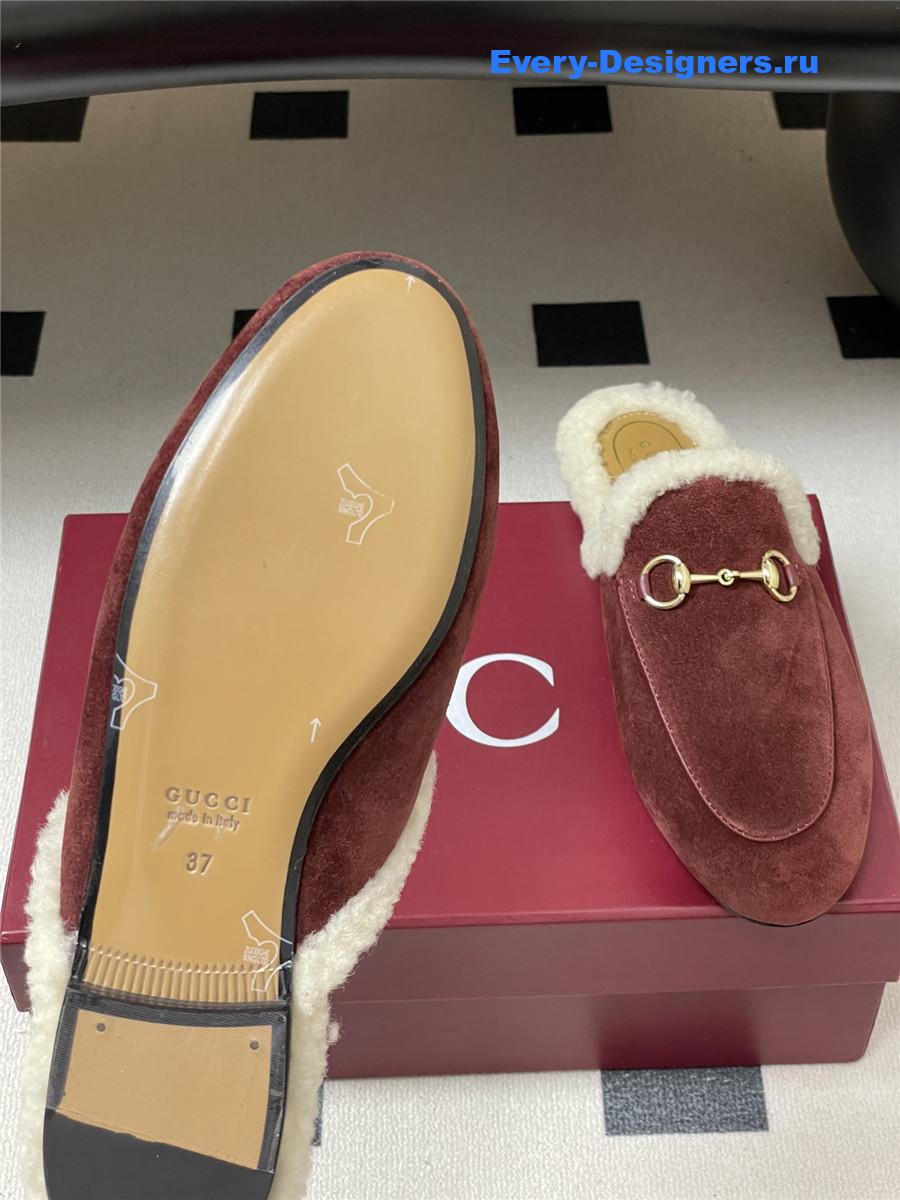 Gvc*1 wool burgundy suede horsebit slippers
