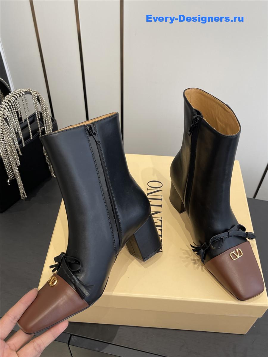 Va1e*ntin0 garavani valet du roi boot