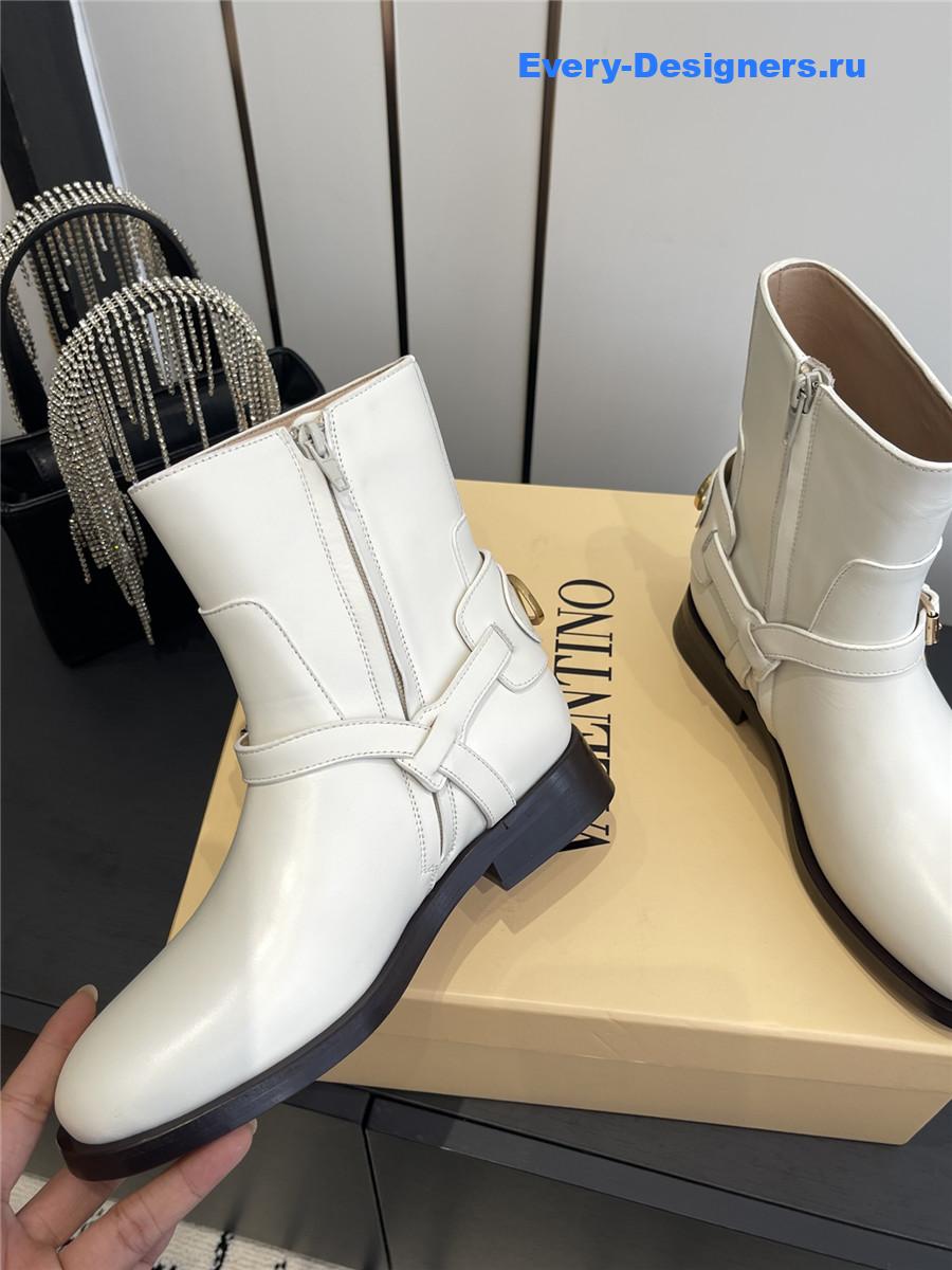 Va1e*ntin0 garavani white leather signature ankle boot